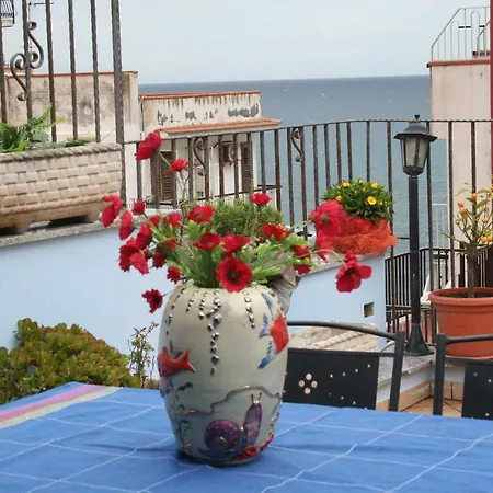 Aloha Apartman Giardini Naxos