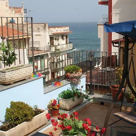 Aloha Apartman Giardini Naxos