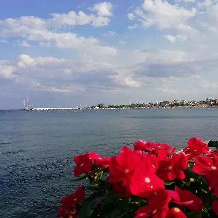 Aloha Apartman Giardini Naxos